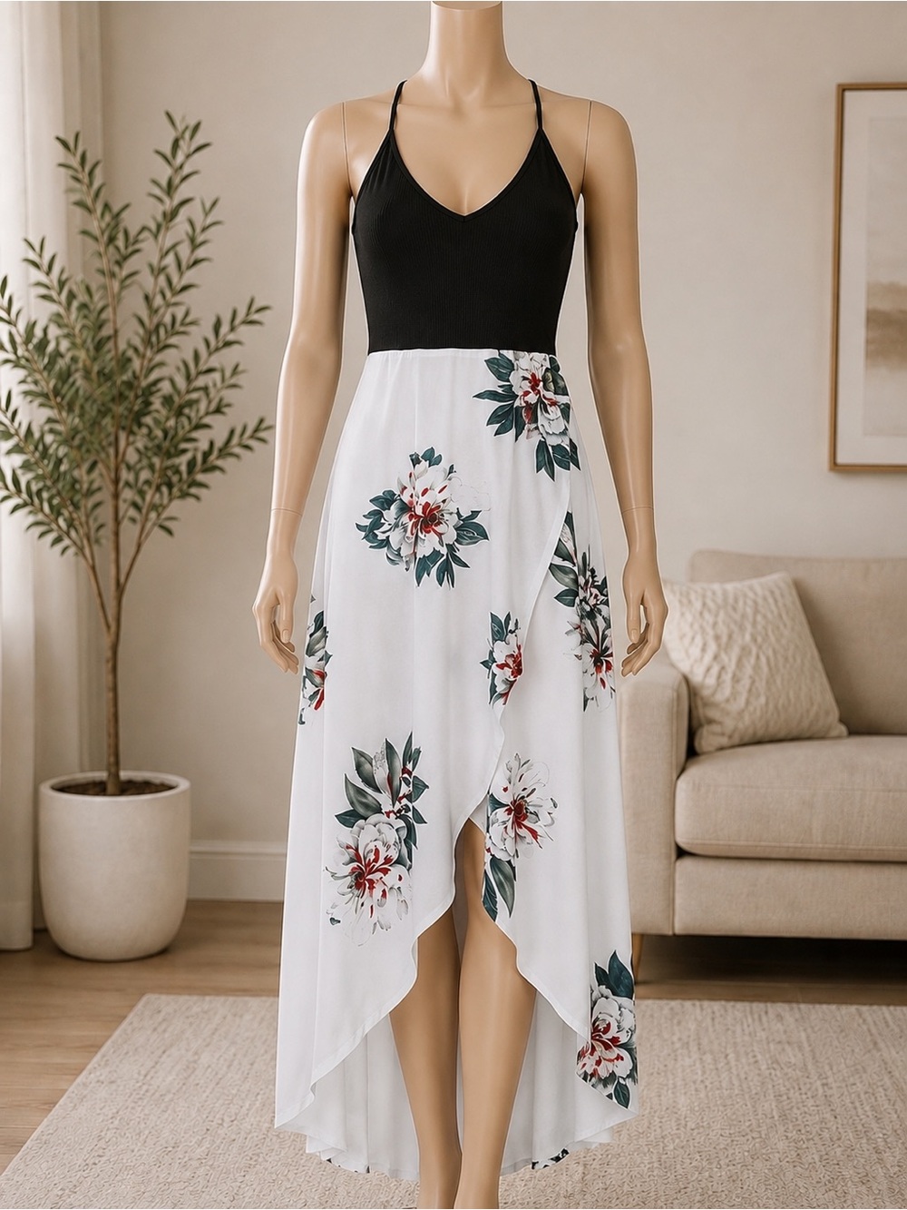 🆕 BRAND NEW Black & White Floral High-Low Maxi Dress